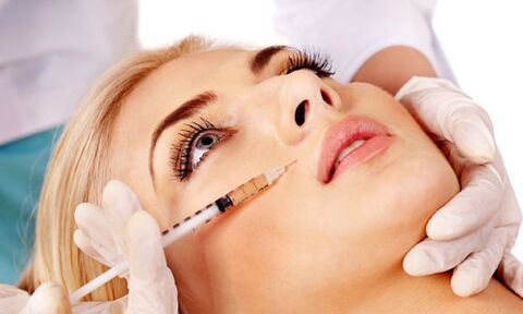 Az injekciós eljárások segítenek megfiatalítani és javítani a bőr tónusát